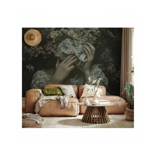 Kobieta W Romantycznych Koronkach